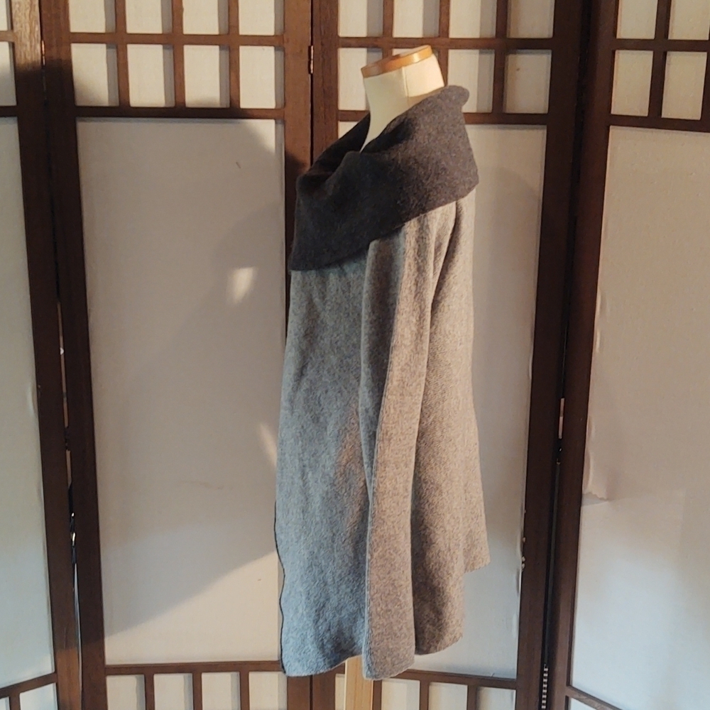 Chiarmante Wool Blend Gray Asymmetrical Cardigan Sz M - Picture 4 of 11